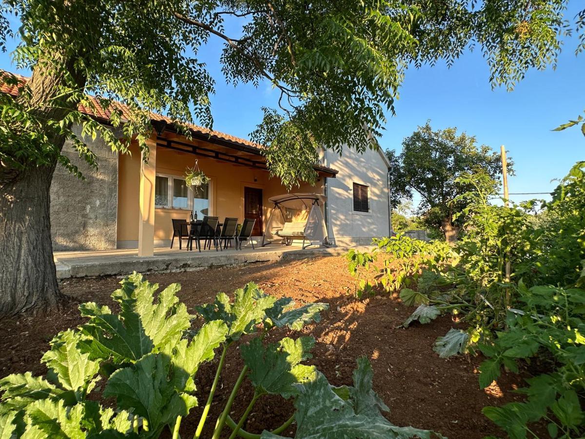 Вилла Relax And Unwind: Family-Friendly House Near Zadar In Zagrad Экстерьер фото